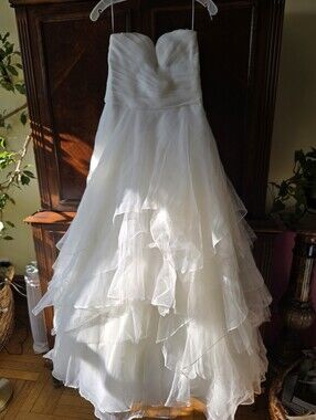 Bridal Wedding Dress Bride Size 8 / Medium Brand: W Too